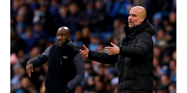 Pep Guardiola se preocupa por el estado físico de Kevin De Bruyne al margen